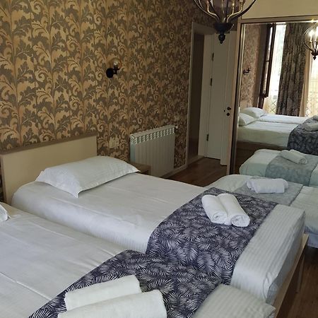 Piazza Batumi Guesthouse Extérieur photo