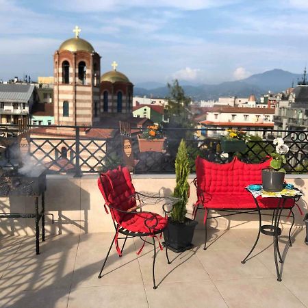 Piazza Batumi Guesthouse Extérieur photo