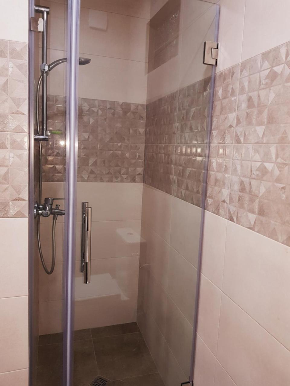 Piazza Batumi Guesthouse Extérieur photo