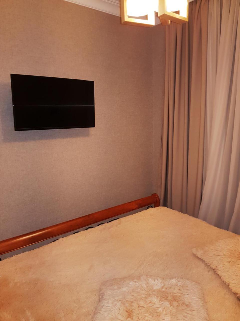 Piazza Batumi Guesthouse Extérieur photo