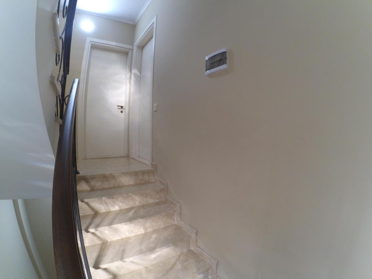 Piazza Batumi Guesthouse Extérieur photo