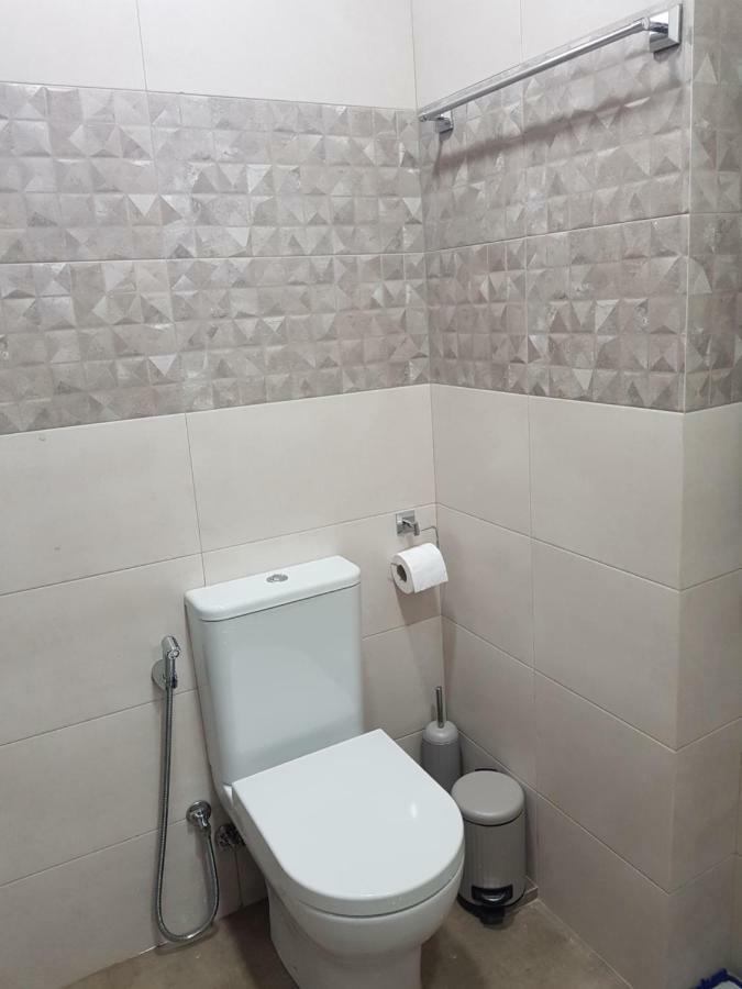 Piazza Batumi Guesthouse Extérieur photo